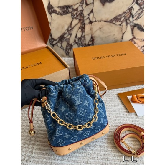Louis Vuitton Noé Purse (Denim)